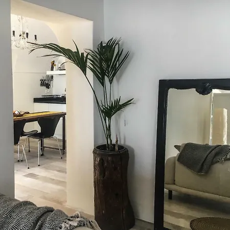 Apartment House In Grimaldi. Spectacular View Over The French Riviera! Grimaldi (Liguria)