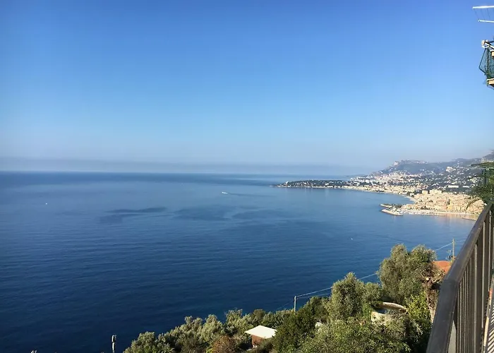 Lejlighed House In Grimaldi. Spectacular View Over The French Riviera!